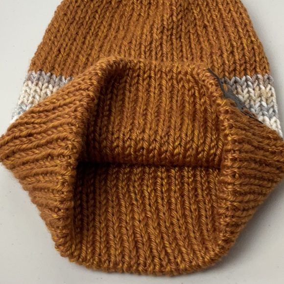 Fall Knitted Beanie w/ Pom Pom and Tag, Adult Size, Rust, Beige, Cream, Grey - Picture 7 of 10